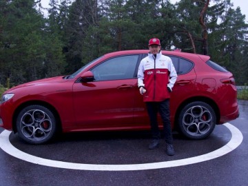 Kimi R&auml;ikk&ouml;nen wybrał Alfę Romeo Stelvio